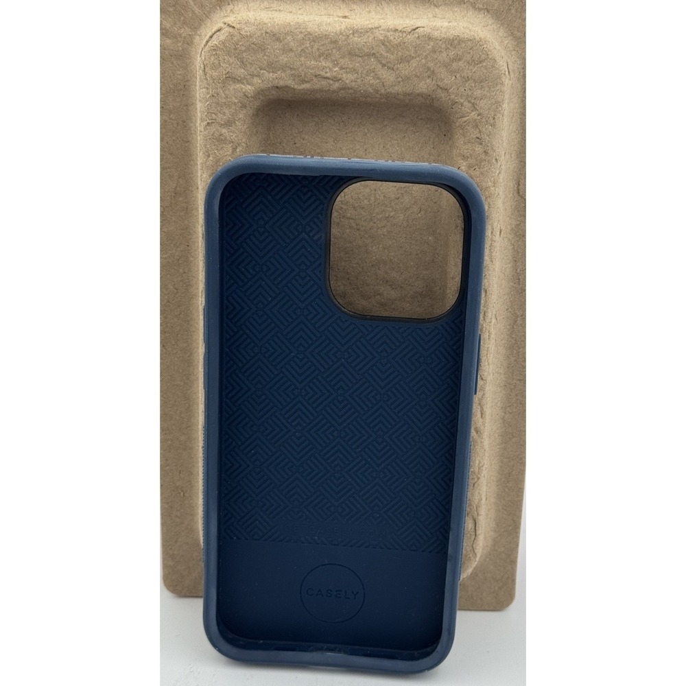 Casely iPhone 13 Pro Phone Case "Sweater Weather" Holiday Knit NEW - Picture 2 of 4